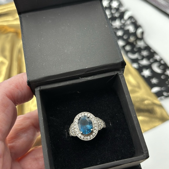 London Blue Topaz Ring, sz6, all real gems in this beautiful ring, - Picture 8 of 13